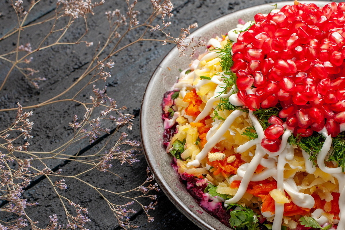 Insalate Colorate e Veloci per il Nuovo Anno 2026: Una Scelta Creativa per un Pranzo di Capodanno Unico e Memorabile