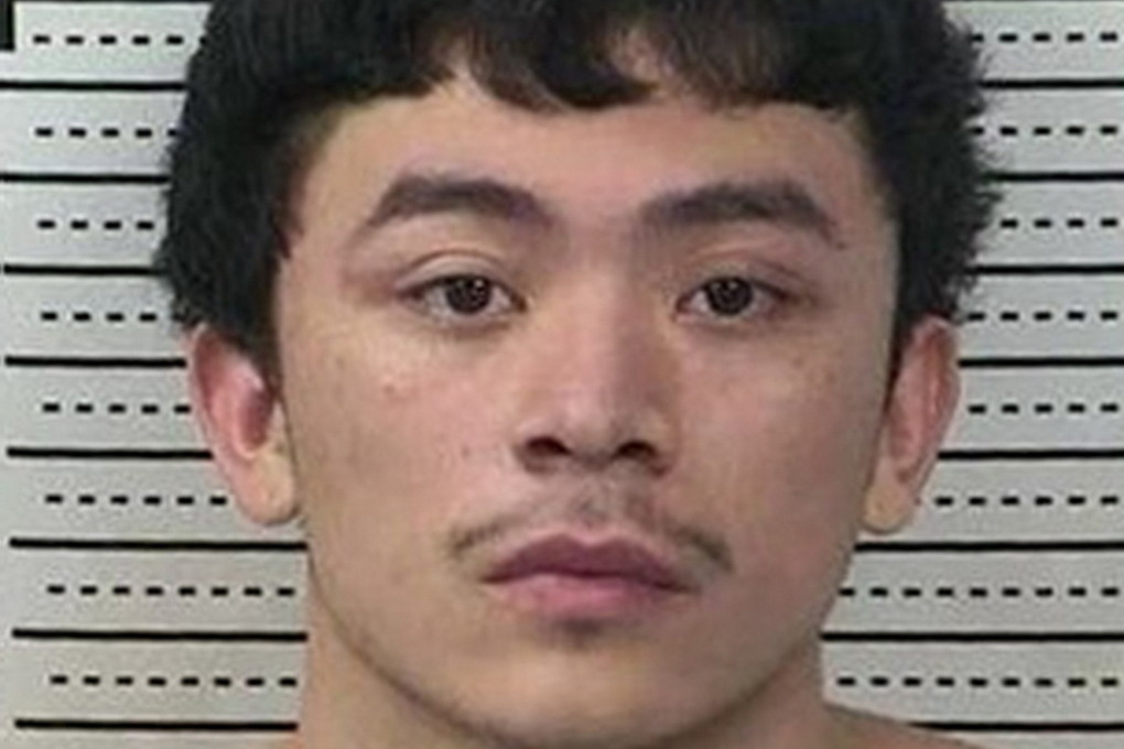 Парень выпустил 11 пуль в собственную мать, попросившую его лечь спать