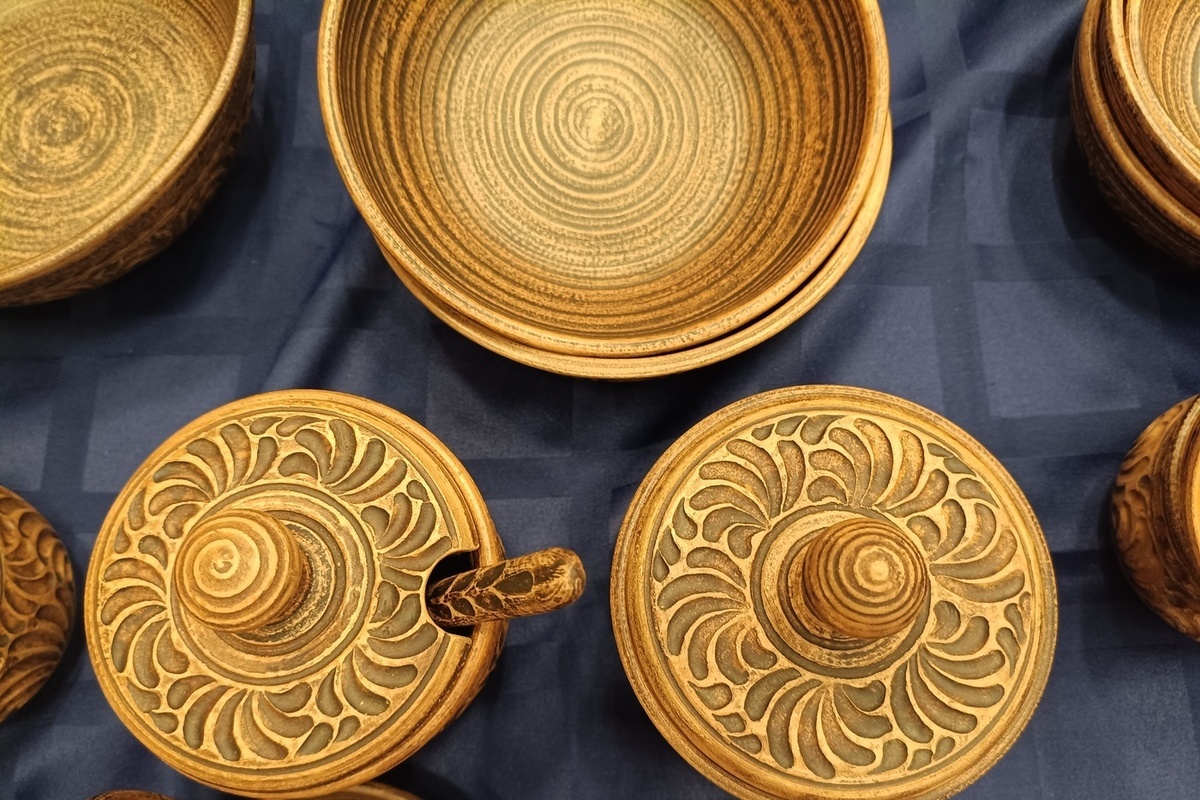 Festa dei Colori in Cecenia: La Fiera dei Mestieri Popolari "Motivi Ceceni" a Ačchoj-Martan Celebra la Cultura e la Tradizione Locale