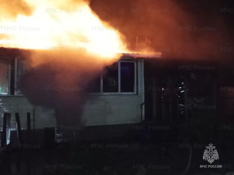 В жуковских Воробьях сгорел жилой дом