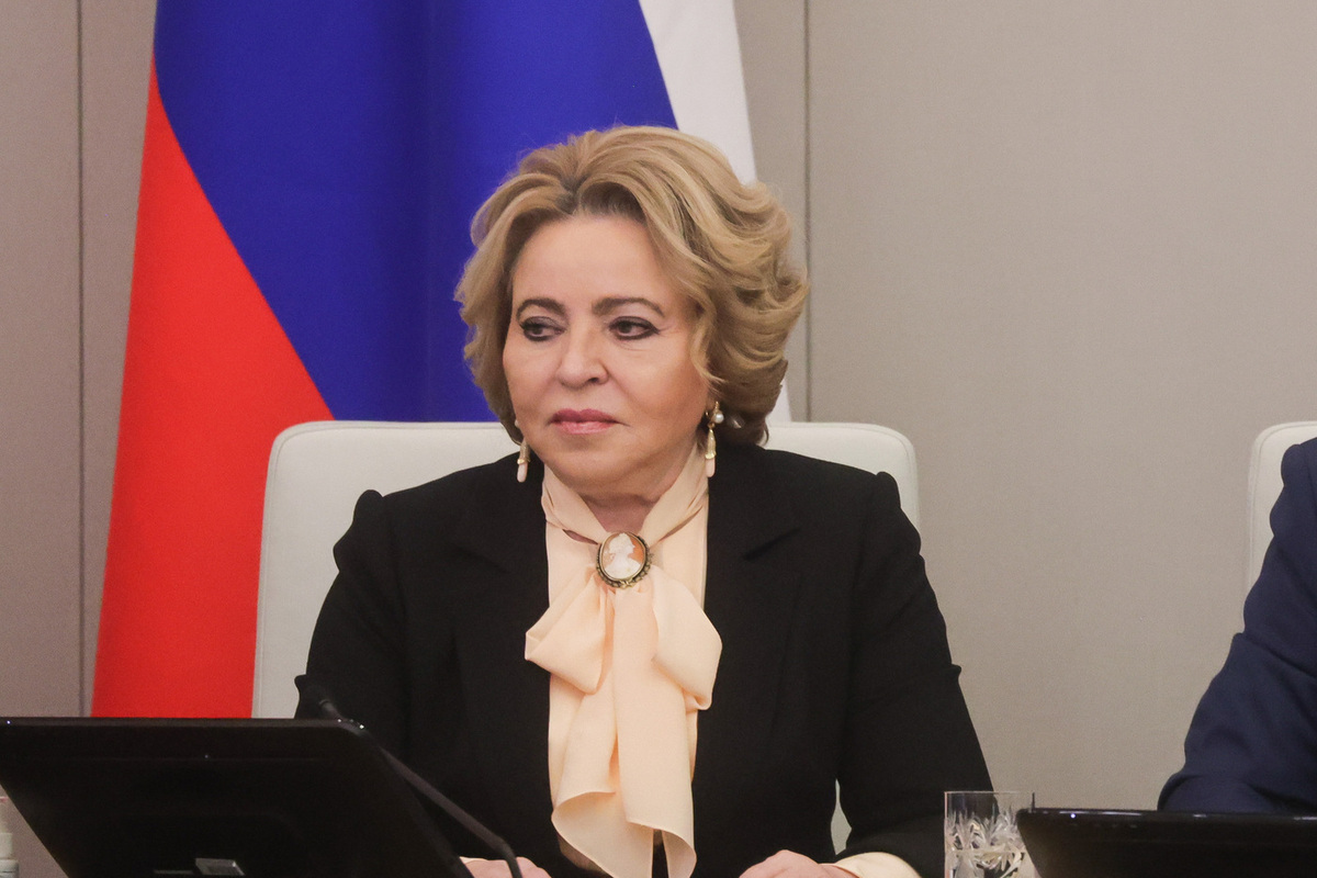 «Пока только заместитель»: оговорка Матвиенко рассмешила сенаторов