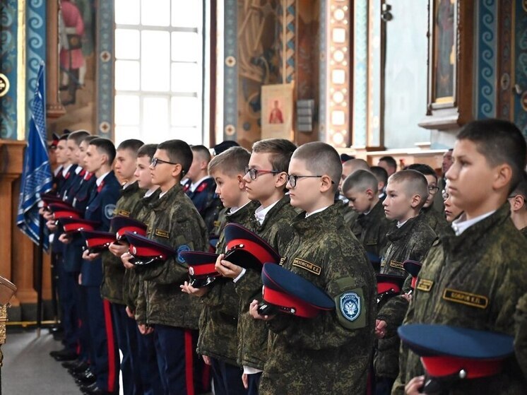 Кадеты Горожанского казачьего корпуса приняли присягу под сводами Благовещенского собора