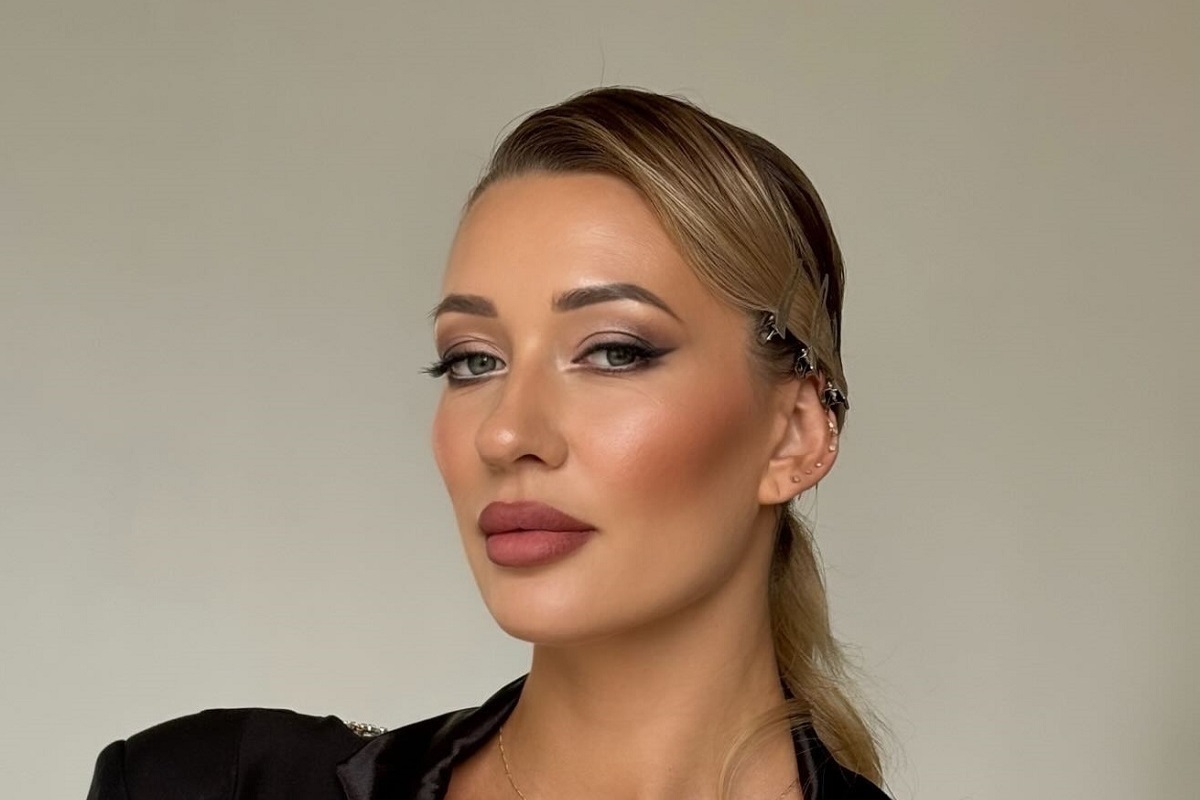 Теннисистка опубликовала трогательное фото из роддома