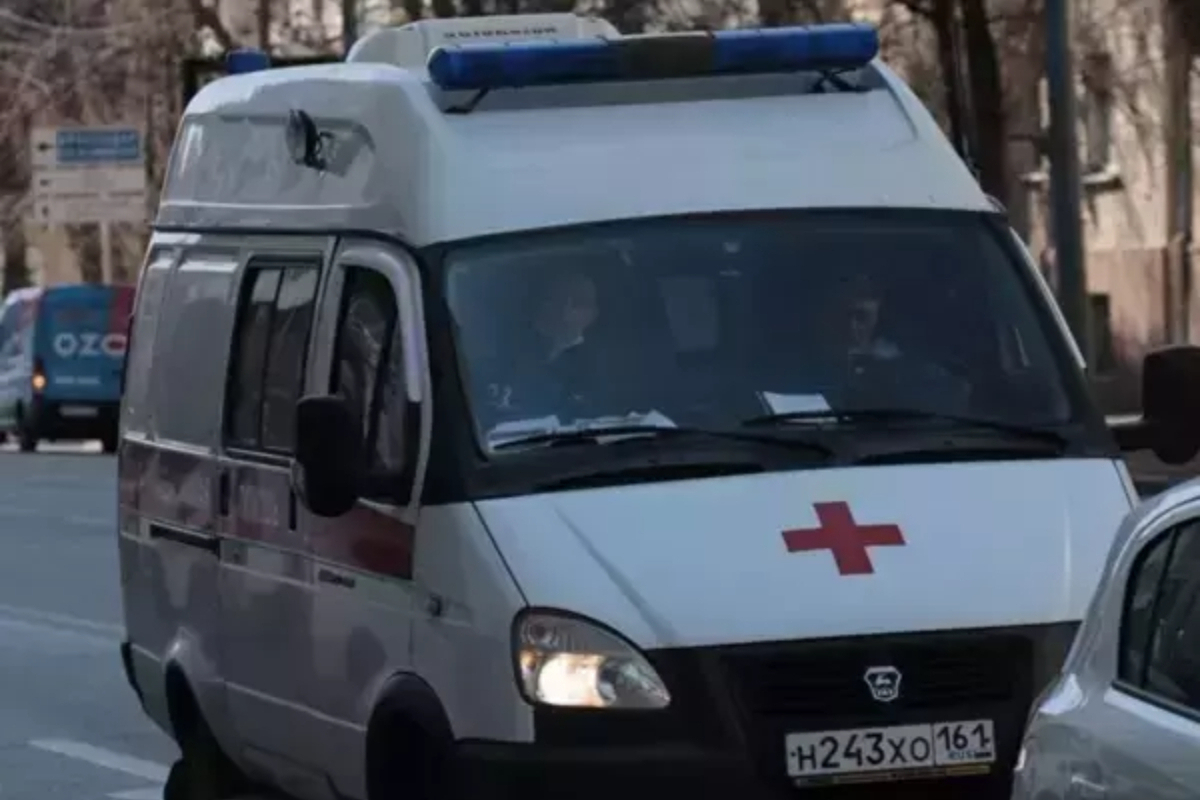 Incidente stradale mortale in Russia: un passeggero perde la vita in un incidente nella regione di Rostov