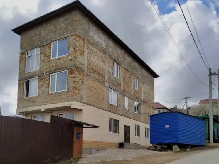 Двое севастопольцев похитили более 4,3 млн рублей, незаконно продавая квартиры