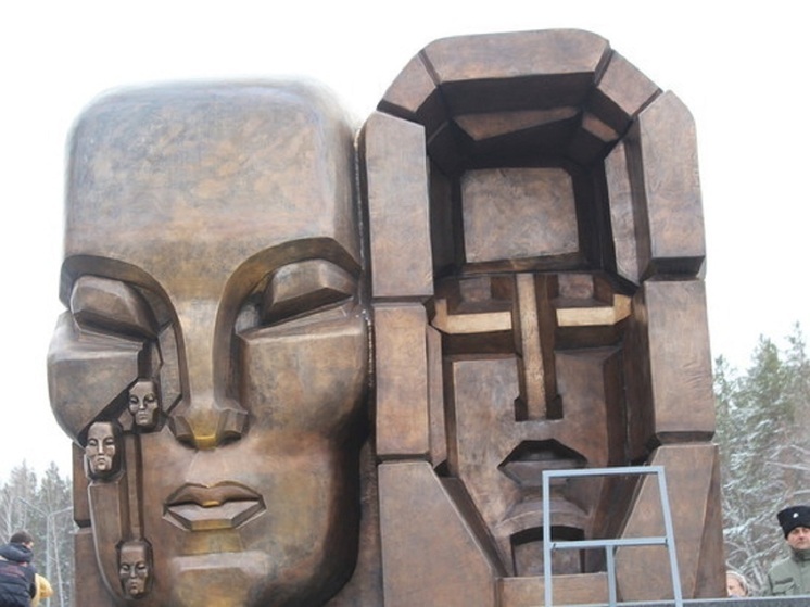 В Екатеринбурге запустят автобусы до мемориала «Маски Скорби»