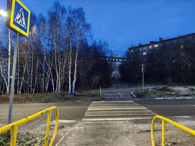 В Мурманске на пешеходном переходе сбили девушку