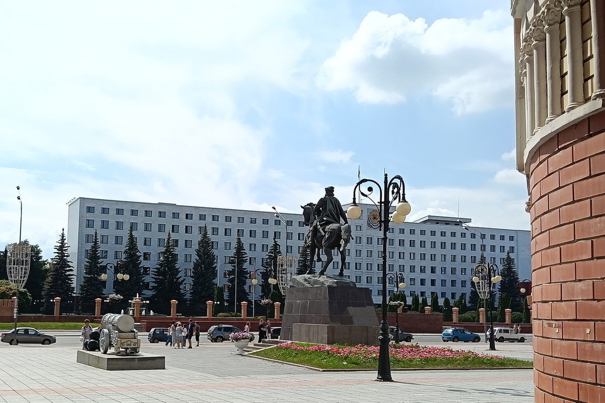 Sviluppo Sostenibile in Mariah El: Progetti Nazionali per il Futuro della Regione