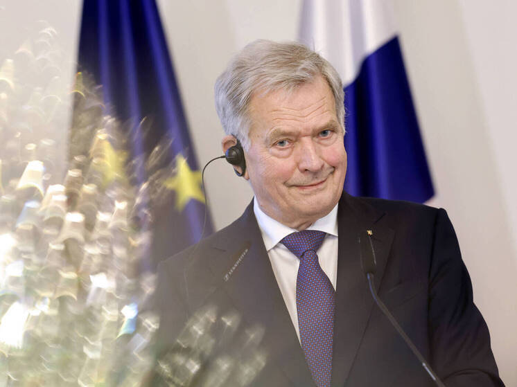 Экс-президент Финляндии Ниинистё рассказал об особенных подарках от Путина