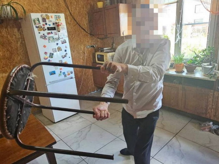 В Марий Эл мужчина напал на родственника и едва не убил