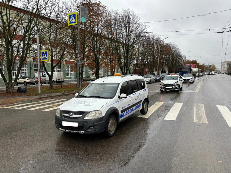 В Орле на Наугорском шоссе столкнулись две Лады