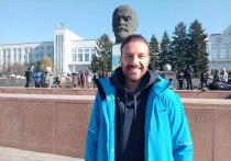 Съемочная группа программы «Поедем, поедим!» (16+) на НТВ во второй раз приехала в Улан-Удэ, чтобы пройти по следам Великого чайного пути
