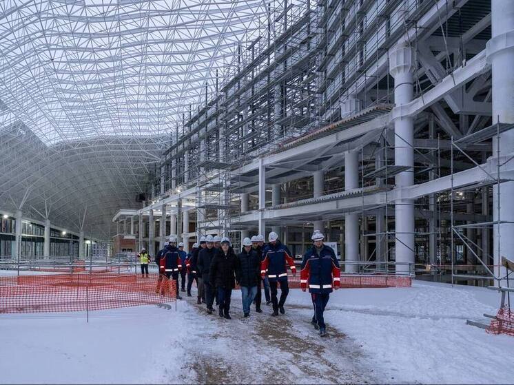 Губернатор оценил обновленные и строящиеся объекты в Новом Уренгое