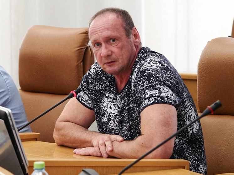 Депутата Красноярского горсовета Вячеслава Дюкова могут лишить мандата за нарушение антикоррупционного законодательства