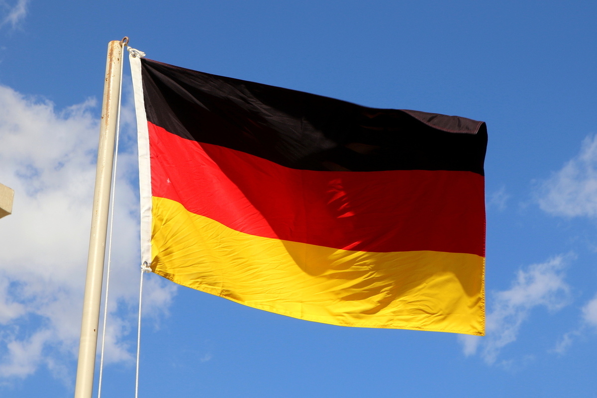 Crisi dei Microchip in Germania: Una Riunione d'Emergenza per Affrontare la Carencia di Componenti Elettronici Fondamentali