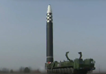 Южная Корея заявила, что в конце года начнет развертывание своей самой большой на сегодняшний день баллистической ракеты – известной в местных СМИ как “ракета–монстр”, - что знаменует собой значительное обновление ее обычного арсенала на фоне роста напряженности в отношениях с Северной Кореей, обладающей ядерным оружием