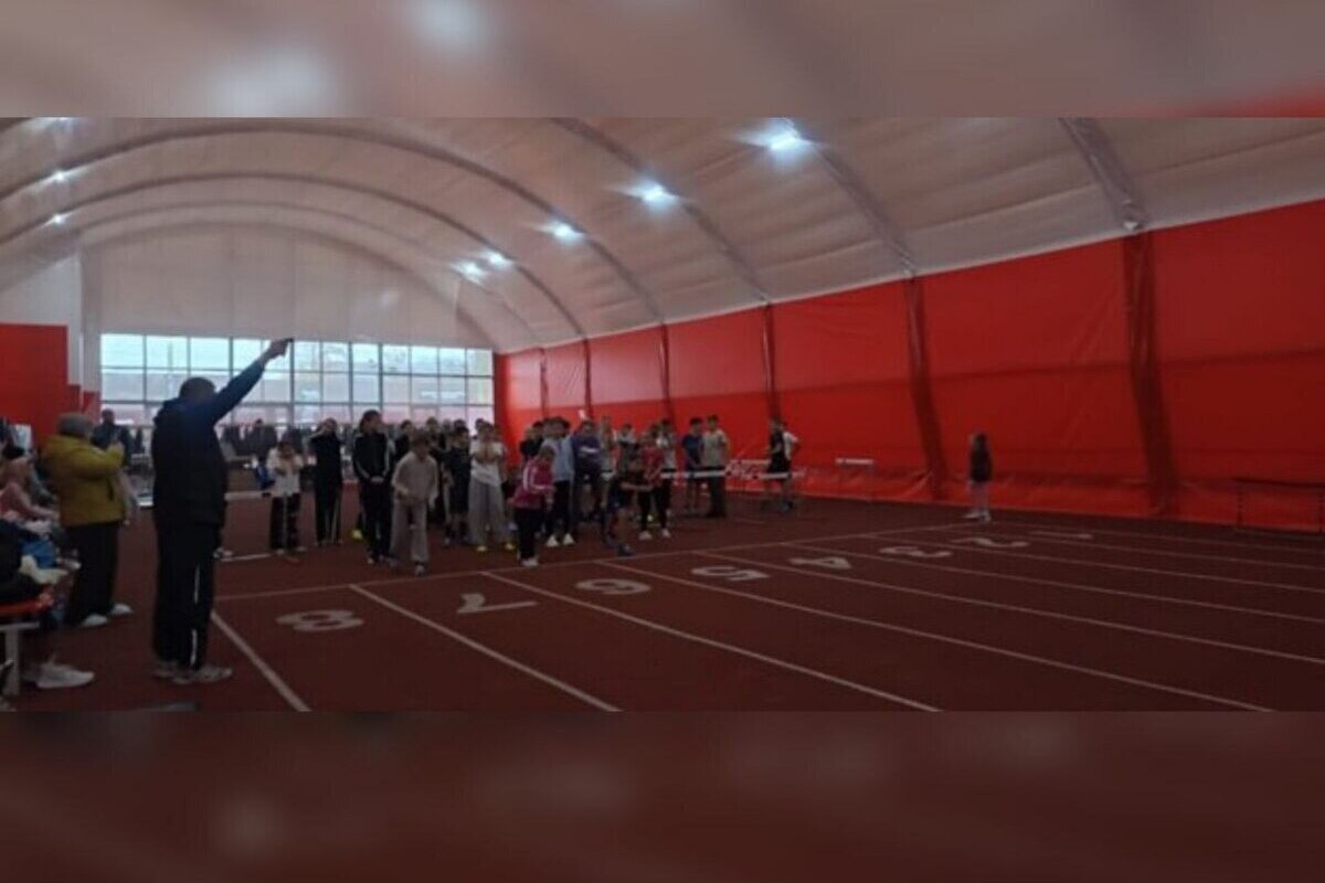 В Брянске  соревнования по лёгкой атлетике посвятили Дню отца