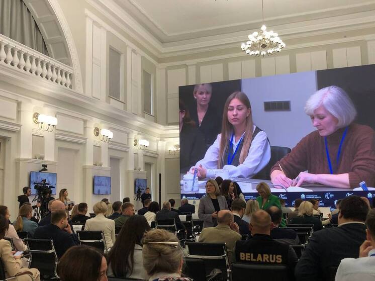 В правительстве Псковской области обсудили роль медиа в противодействии фейкам