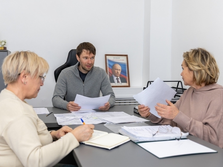 Депутат гордумы помог екатеринбургскому мальчику начать борьбу с редкой болезнью