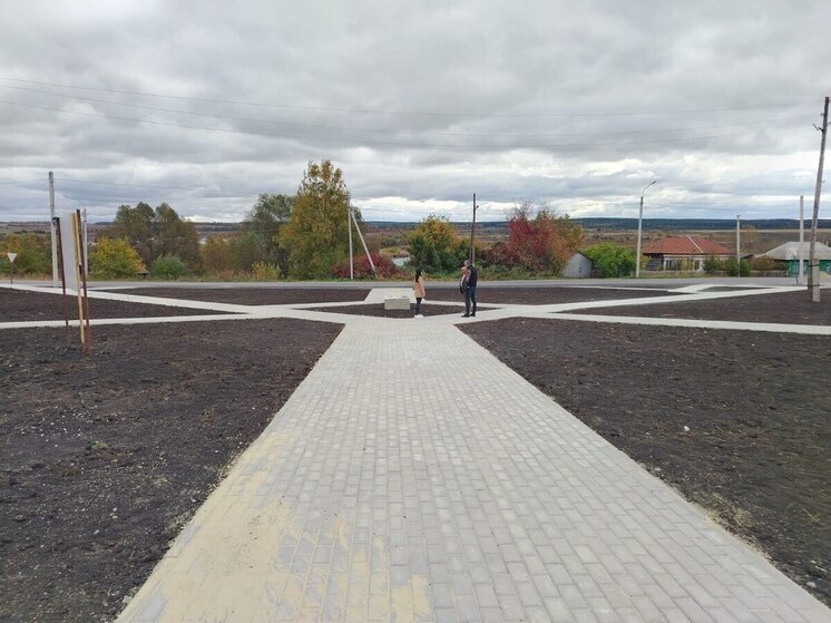 В селе Анненково Кузнецкого района открылся сквер памяти участников СВО