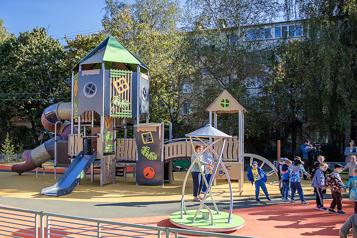 Oltre 700 nuovi spazi di gioco creati nella regione di Mosca nell'ambito del progetto Infrastrutture per la vita