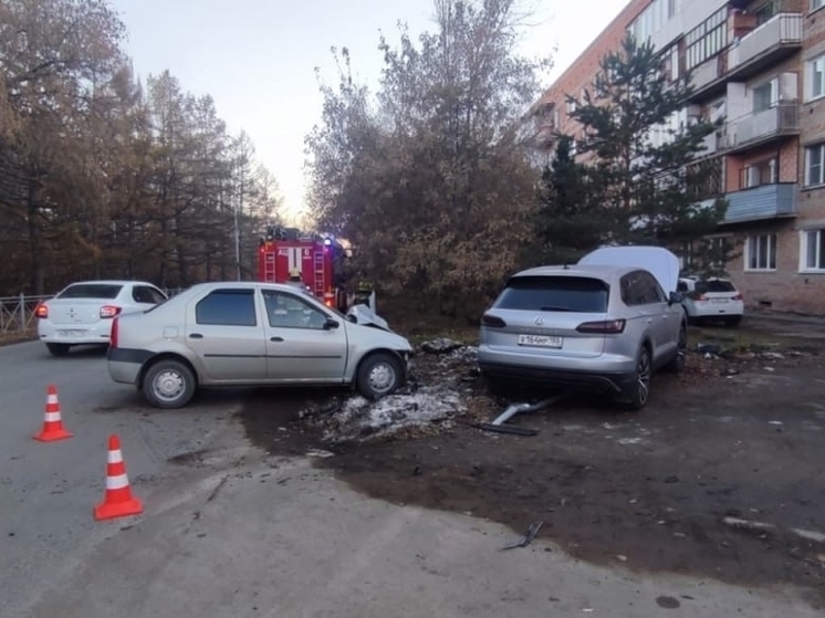 Две 10-летних девочки пострадали в ДТП в  жёстком ДТП в Омске