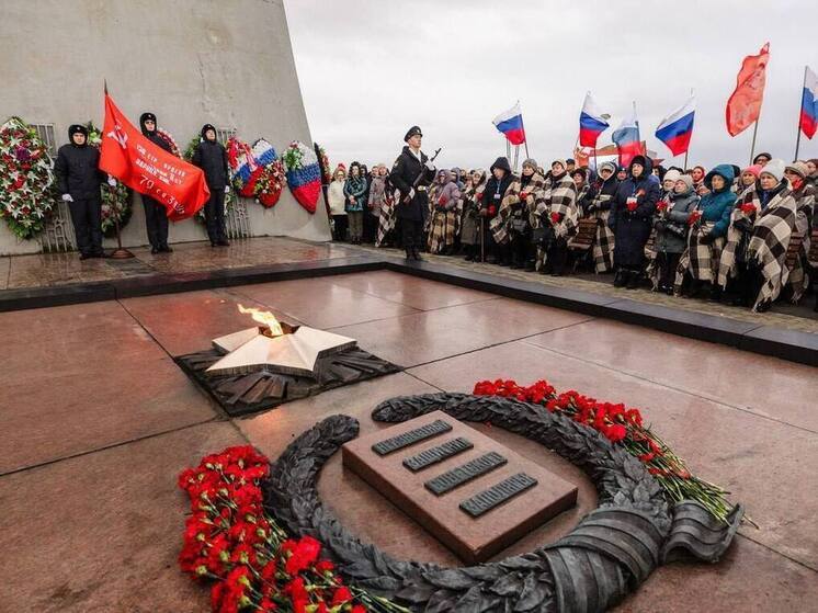 Мурманск передал Пскову копию знамени, водруженного на Рейхстаге в 1945 году