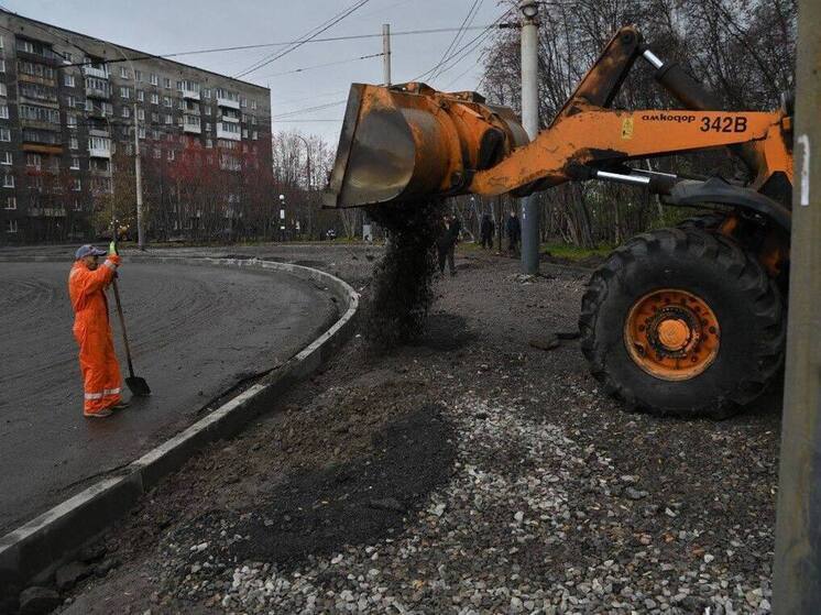 «Управление дорожного хозяйства» взяло на себя ремонт проспекта Героев-североморцев