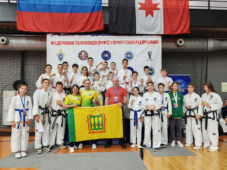 Пензенские тхэквондисты завоевали 45 медалей на соревнованиях в Ижевске