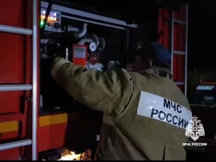 Разбушевавшееся пламя в Красненькой: 60 человек эвакуированы благодаря оперативной работе МЧС