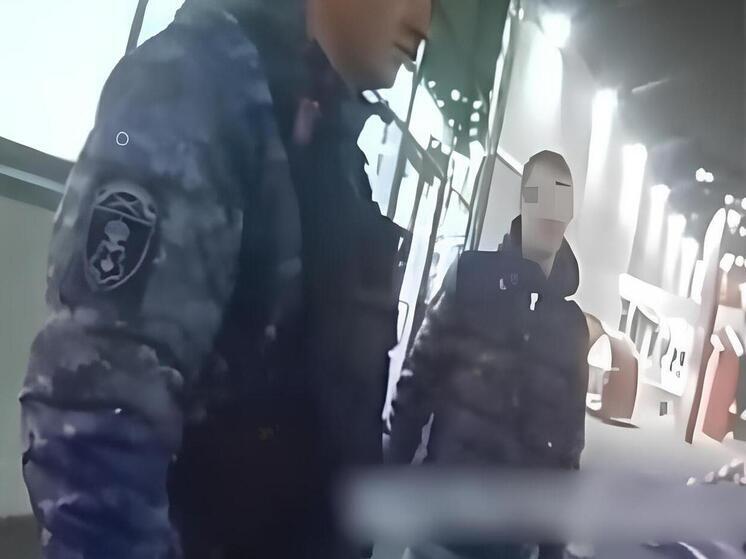 Росгвардейцы задержали 40-летнего стрелка-буяна с травматом в Невском районе