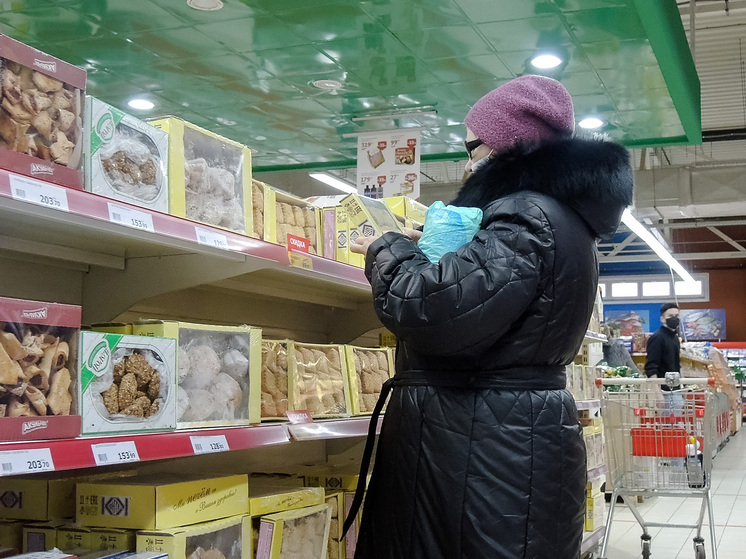 «Ворует каждый четвертый»: продавец рассказала, что кладут в карманы в супермаркетах