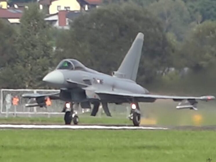 В Литве заявили, что истребители НАТО поднимались в воздух из-за самолетов РФ