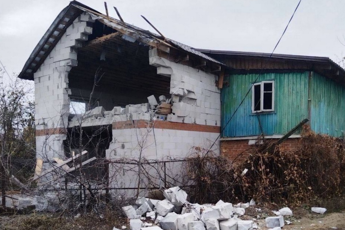 Белгород под огнем: боец самообороны тяжело ранен после атаки дронов