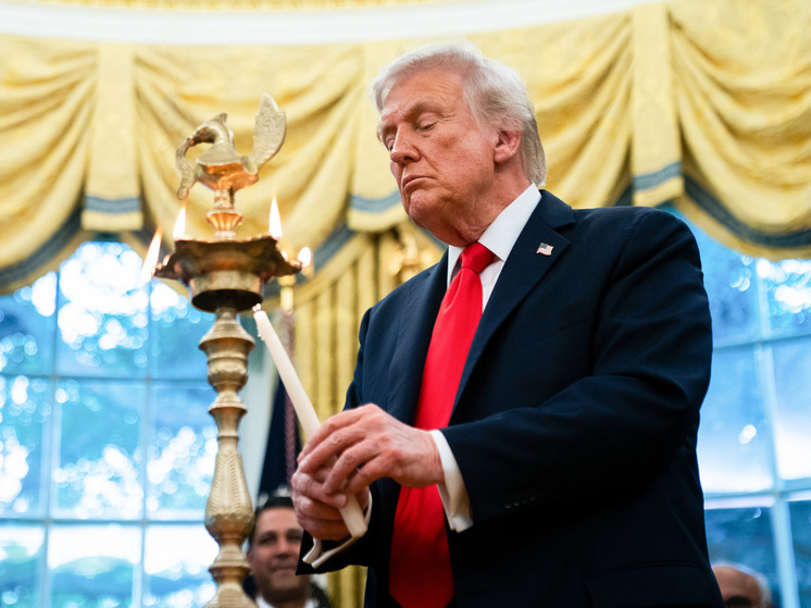 Трамп заявил, что влияние новых санкций на Россию станет понятно через шесть месяцев