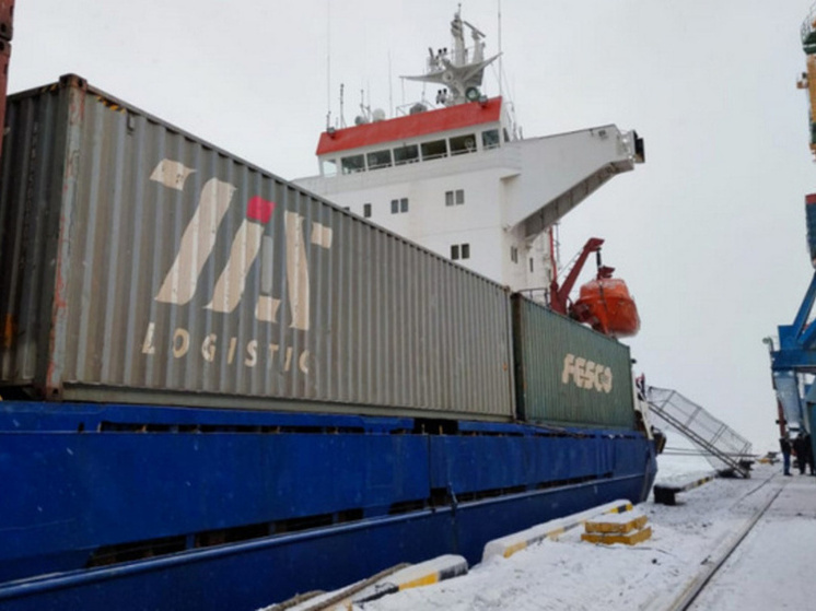 Дополнительный рейс на Чукотку организовала группа FESCO в навигацию-2025