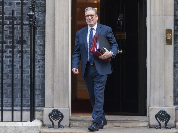 Стармер призовет лидеров "коалиции желающих" к поставкам Киеву дальнобойного оружия