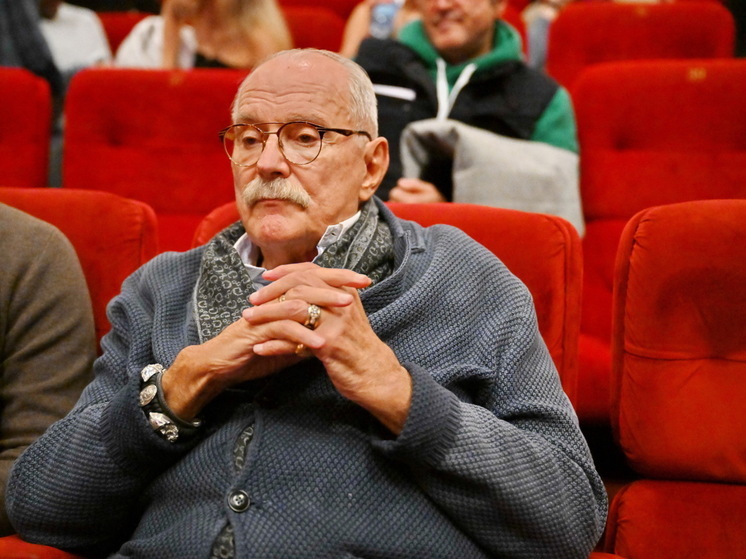 ТАСС: Никита Михалков рассказал о выборе названия для «Утомленных солнцем»