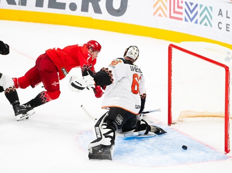 «Автомобилист» одержал победу в уральском дерби