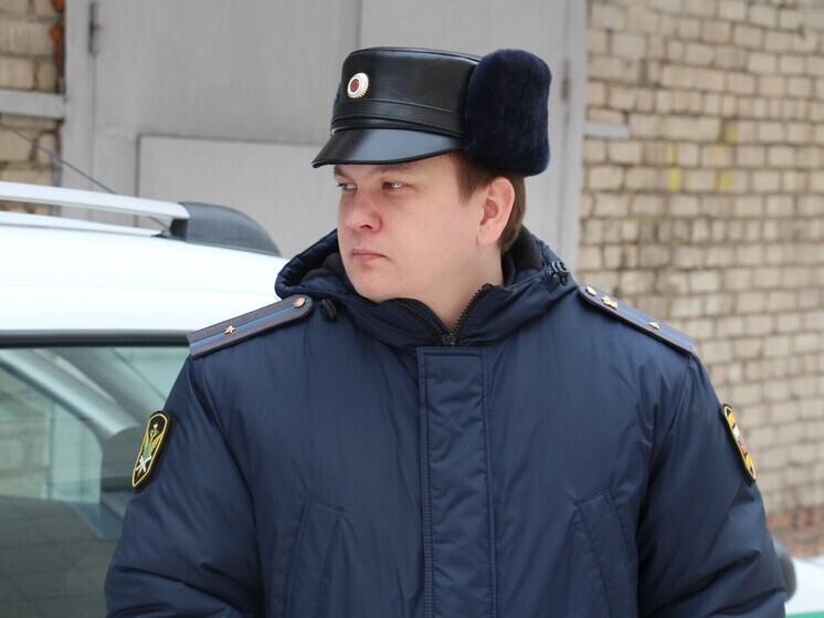 В Чусовом под контролем судебных приставов снесли самовольный пристрой на придомовой территории