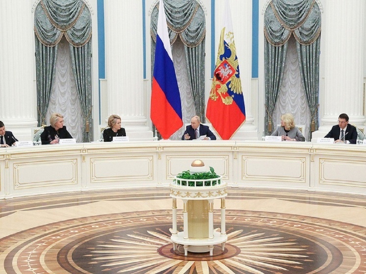 Рост акций Артюхова отмечен после его доклада Путину о поддержке рождаемости в ЯНАО