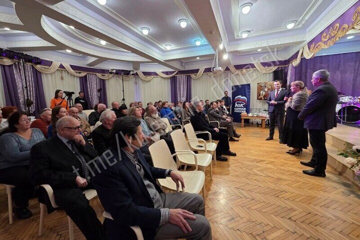 В Донецкой музакадемии вслед за ремонтом фасада ждут начала внутренних работ