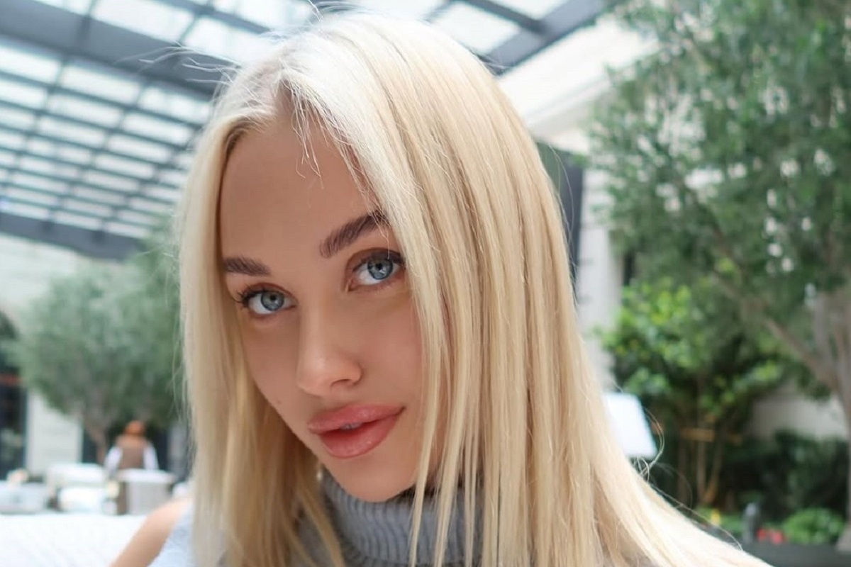 Теннисистка выставила напоказ соблазнительные округлости