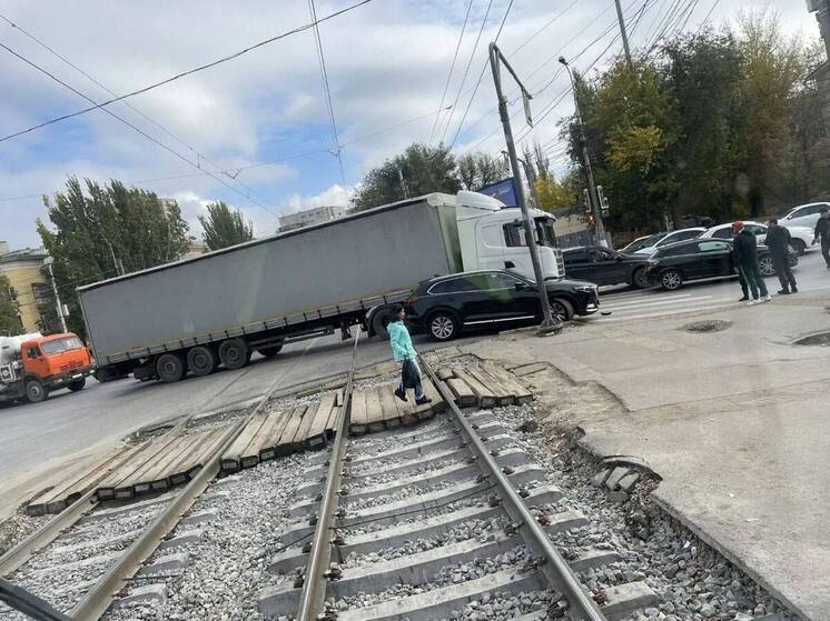 Из-за ДТП в Волгограде изменились маршруты движения трамваев