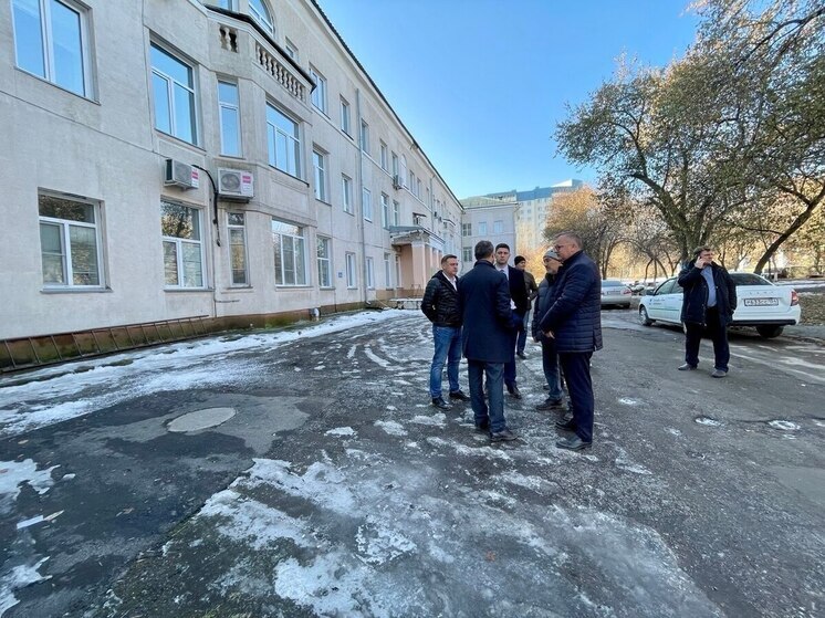Обследование корпуса детской больницы в Новосибирске, где обрушился потолок, займёт 2 недели