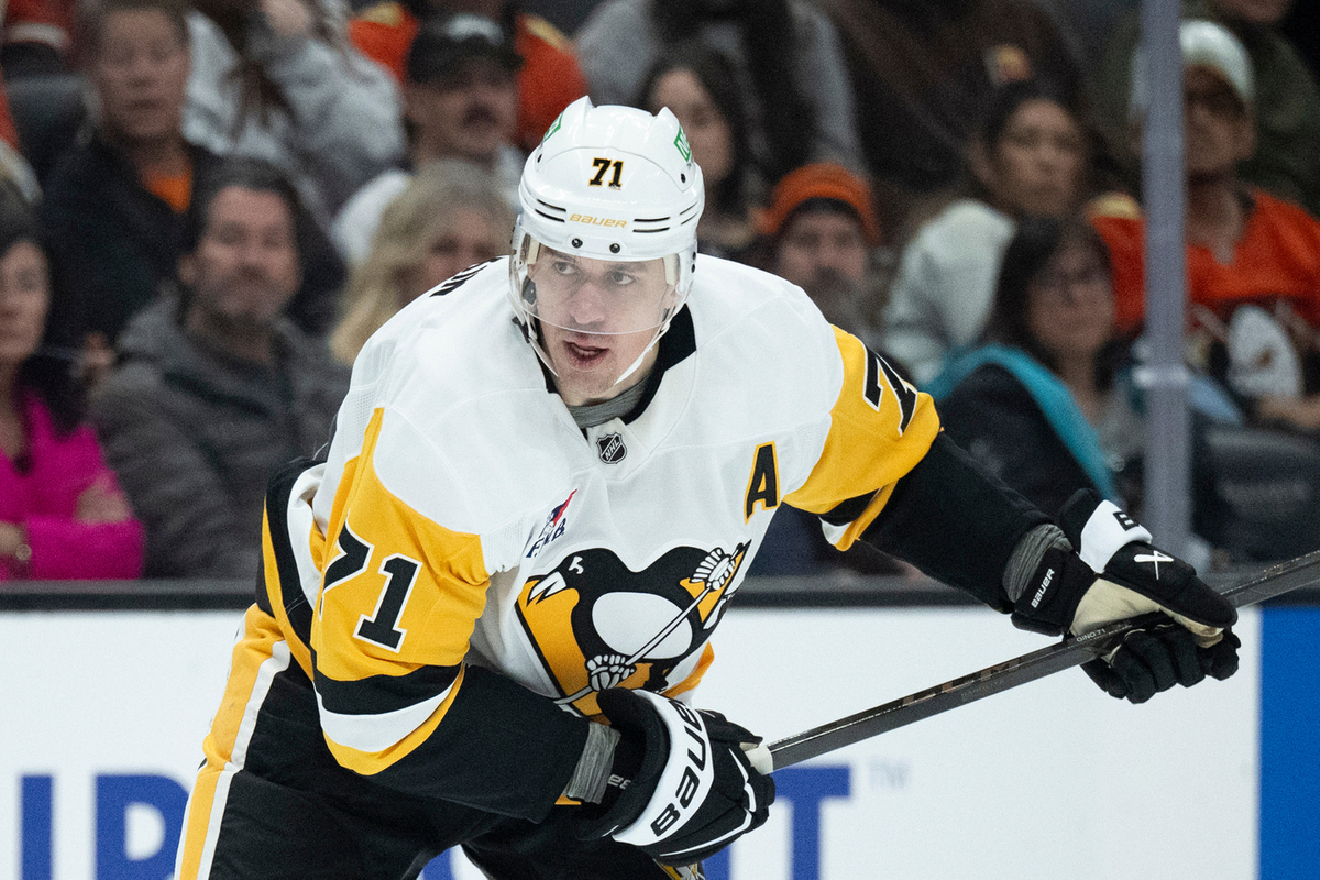 Первая в сезоне шайба Подколзина принесла «Эдмонтону» успех в канадском дерби против «Монреаля».