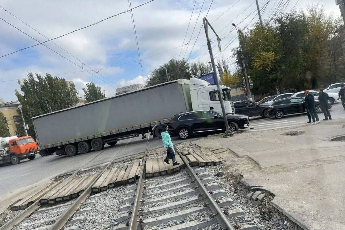 Из-за ДТП в Волгограде изменились маршруты движения трамваев