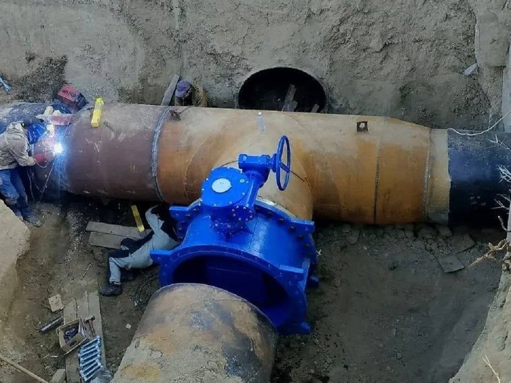 Новый участок водовода на улице Рокоссовского в Волгограде подключили к сети