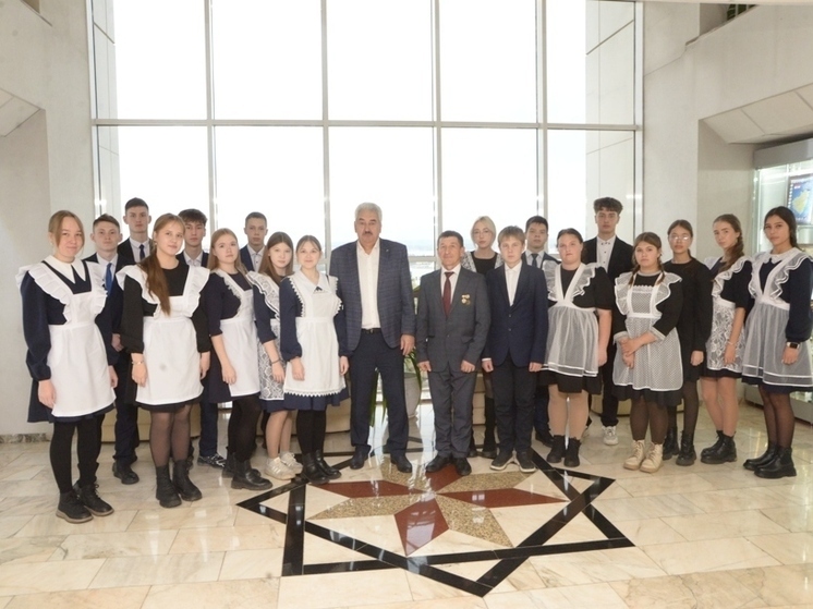 Черкесов провел для школьников открытый урок по профориентации