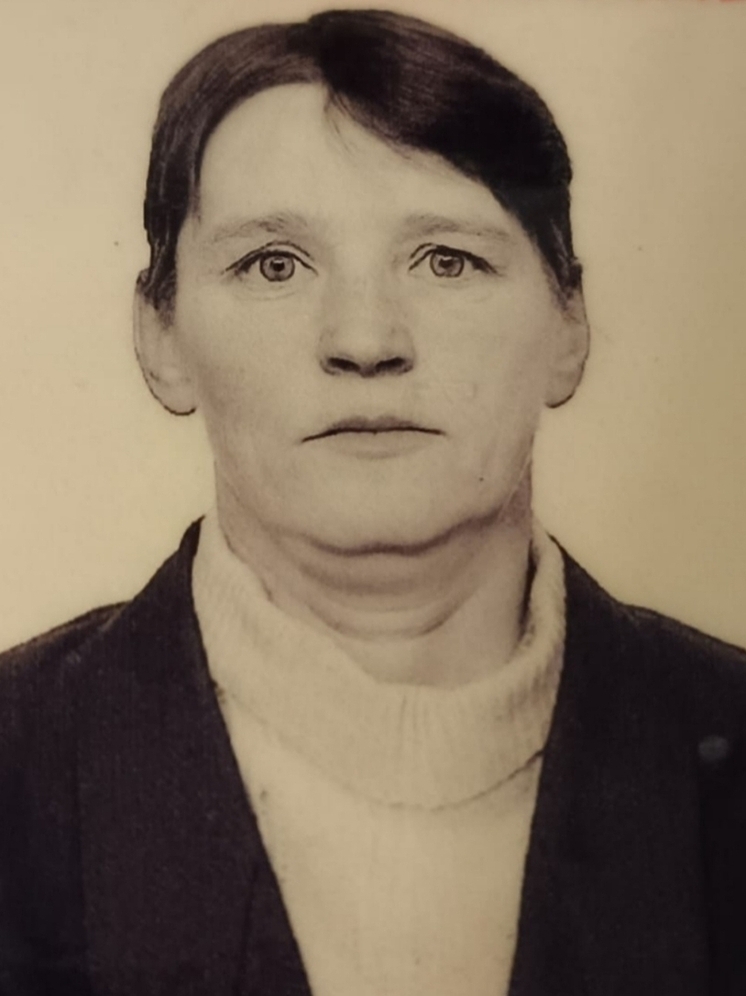 Пенсионерку в вязаной шапке и с рюкзаком разыскивают в Псковском районе